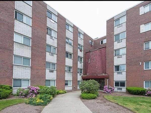 215 Winter Street - Photo 1