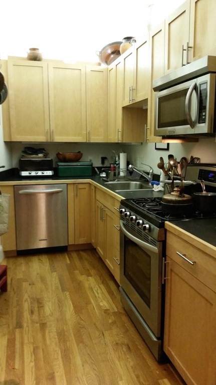 80 Webster Ave - Photo 1