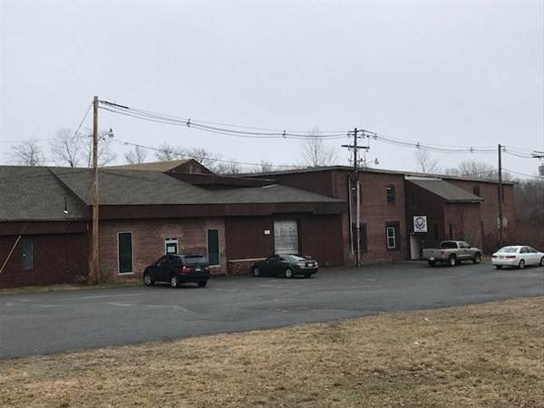 106 Oak St - Photo 1