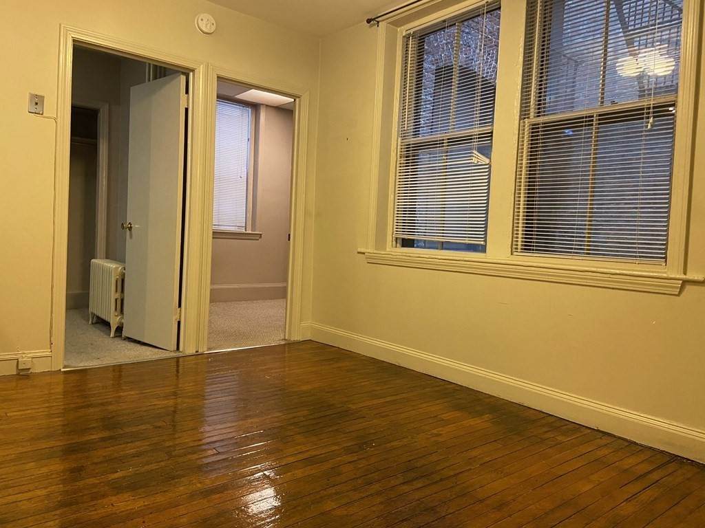 45 Irving - Photo 1
