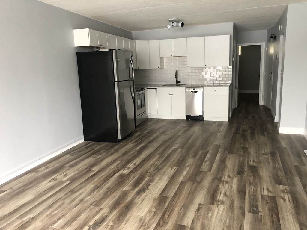 200 Swanton St - Photo 1