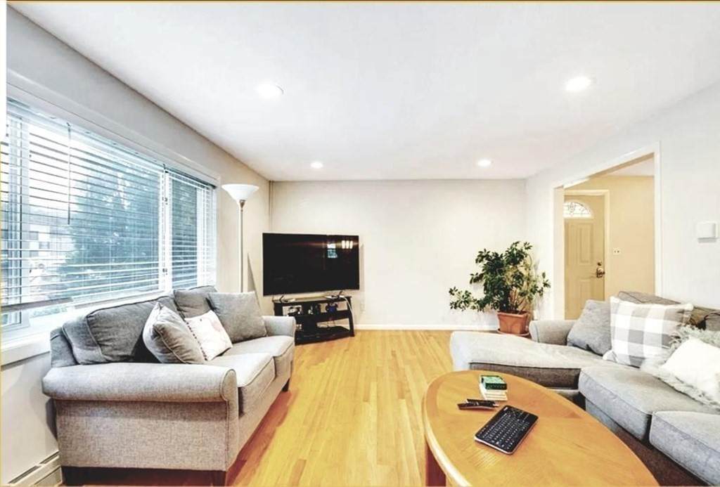 125 Gould St - Photo 1