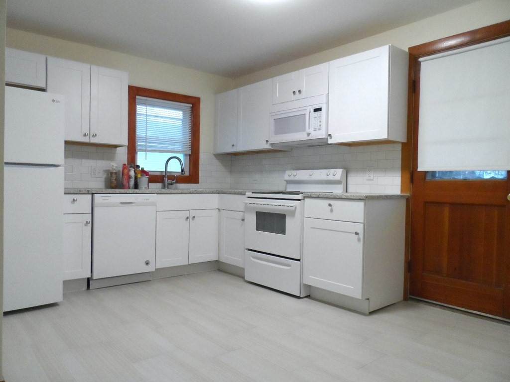 13 Maple St - Photo 1