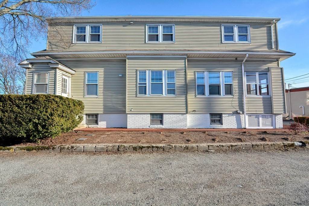378 Taunton Ave - Photo 1