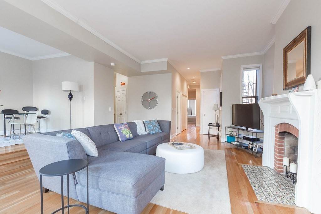 365 Marlborough Street - Photo 1
