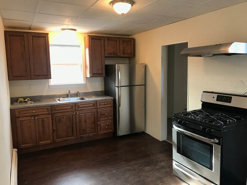 58 Medford St - Photo 1