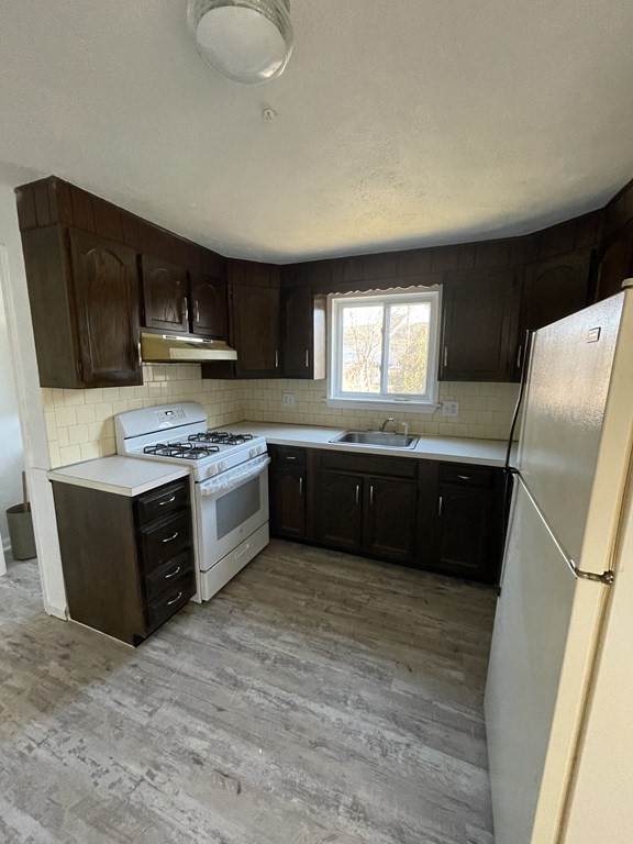 70 Cox St - Photo 1