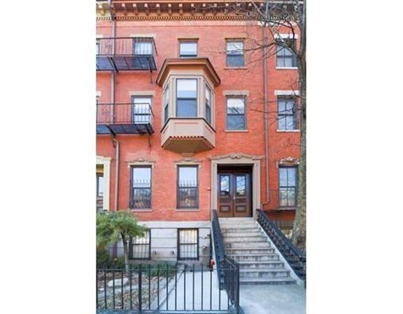 469 Massachusetts Ave - Photo 1