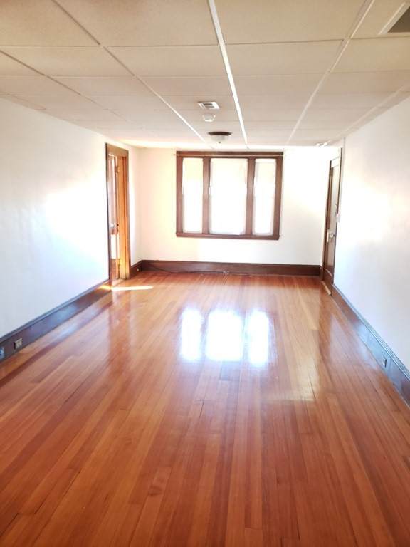 6 West Main - Photo 1