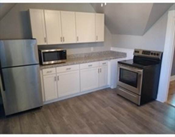 233 Forest Ave - Photo 1
