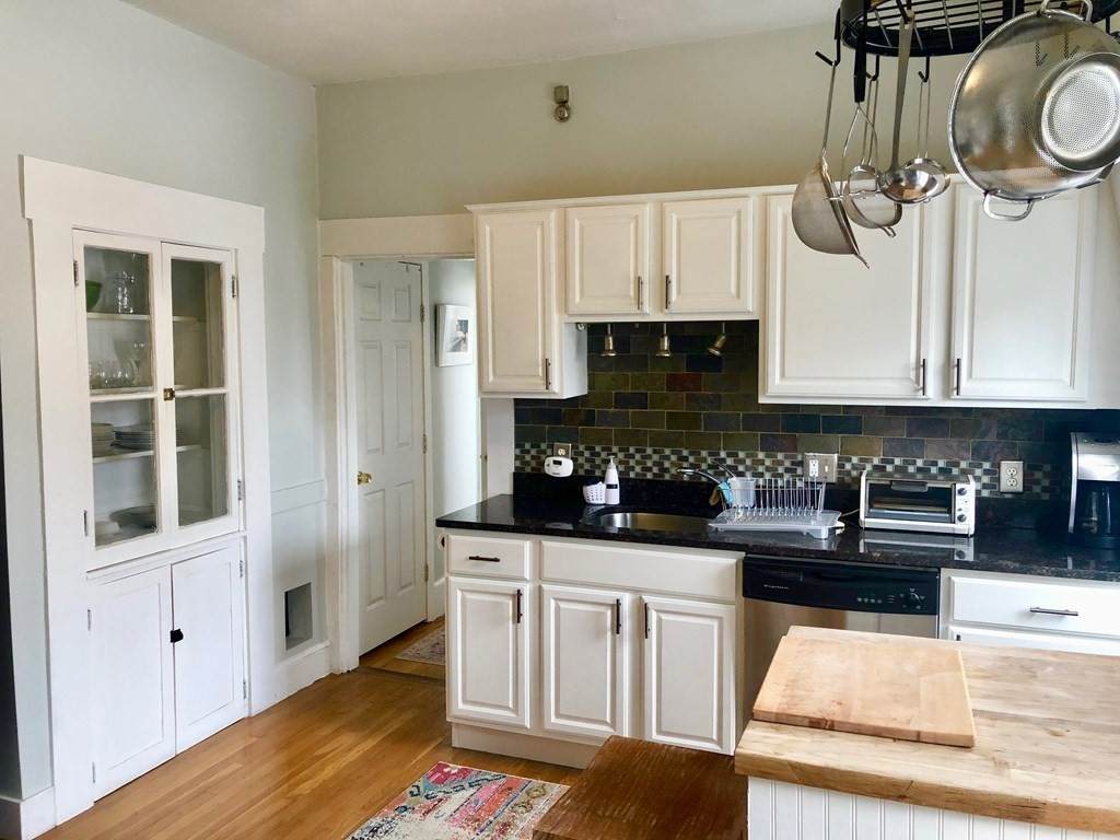 23 Essex - Photo 1