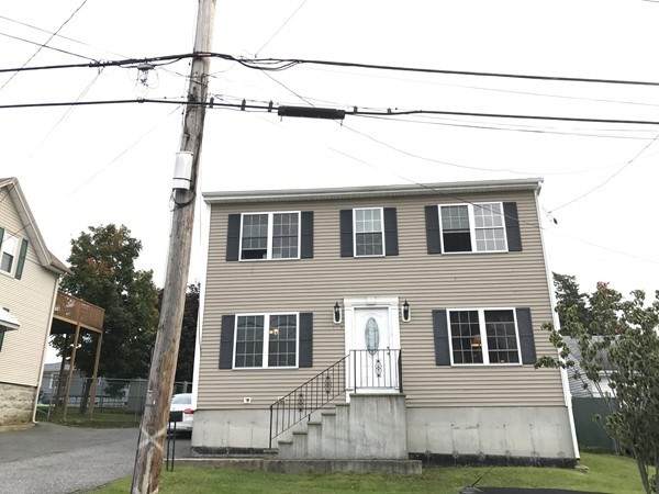563 Woodman St - Photo 1