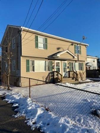 735 Saint James Ave - Photo 1