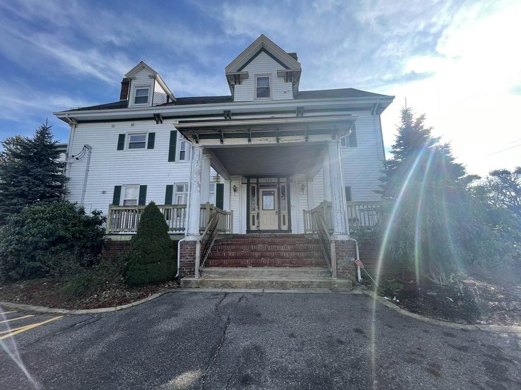 789 N Main St - Photo 1