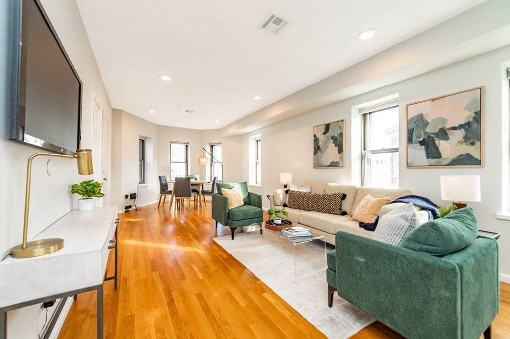 36 Ashley St - Photo 1