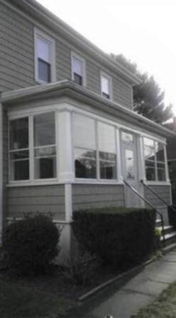 2546 Acushnet Ave - Photo 1