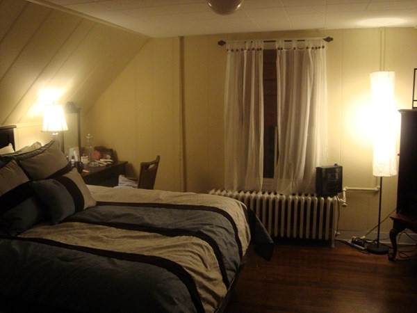 177 Whitwell St - Photo 1