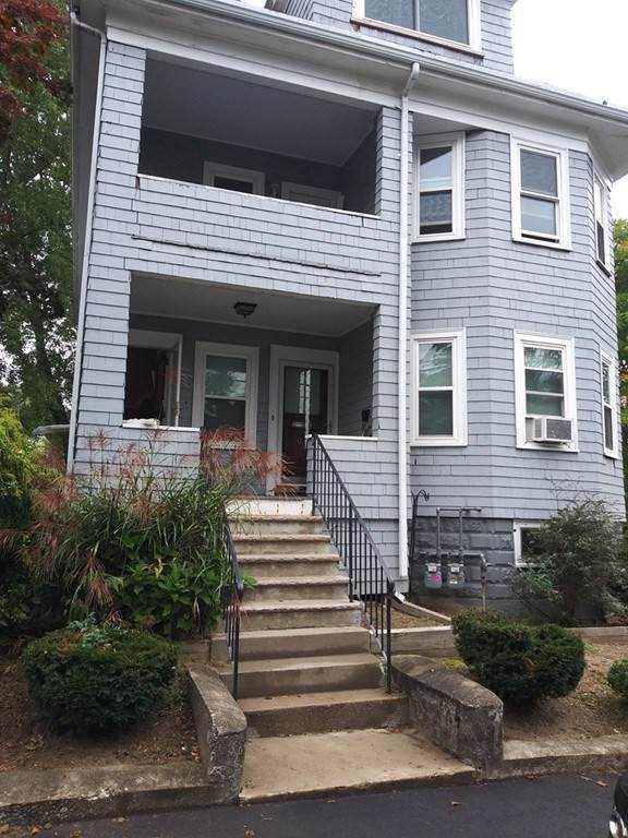 96 Commonwealth Avenue - Photo 1