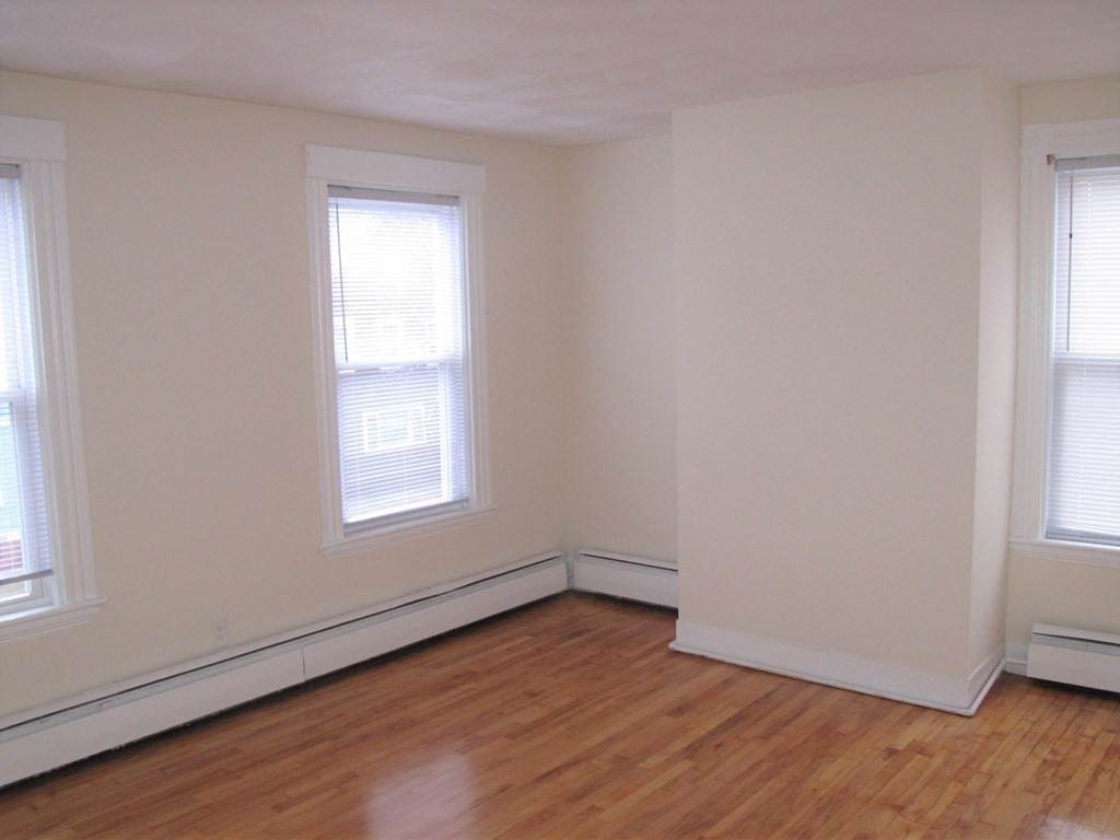 80 Hampshire St - Photo 1