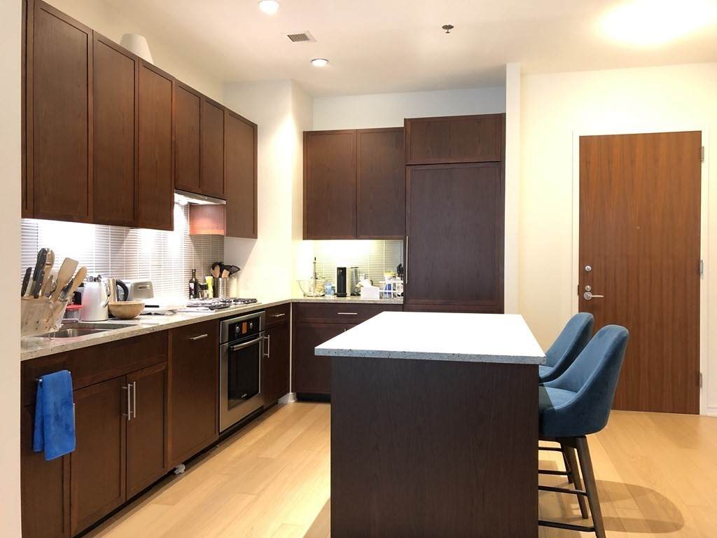580 Washington St - Photo 1