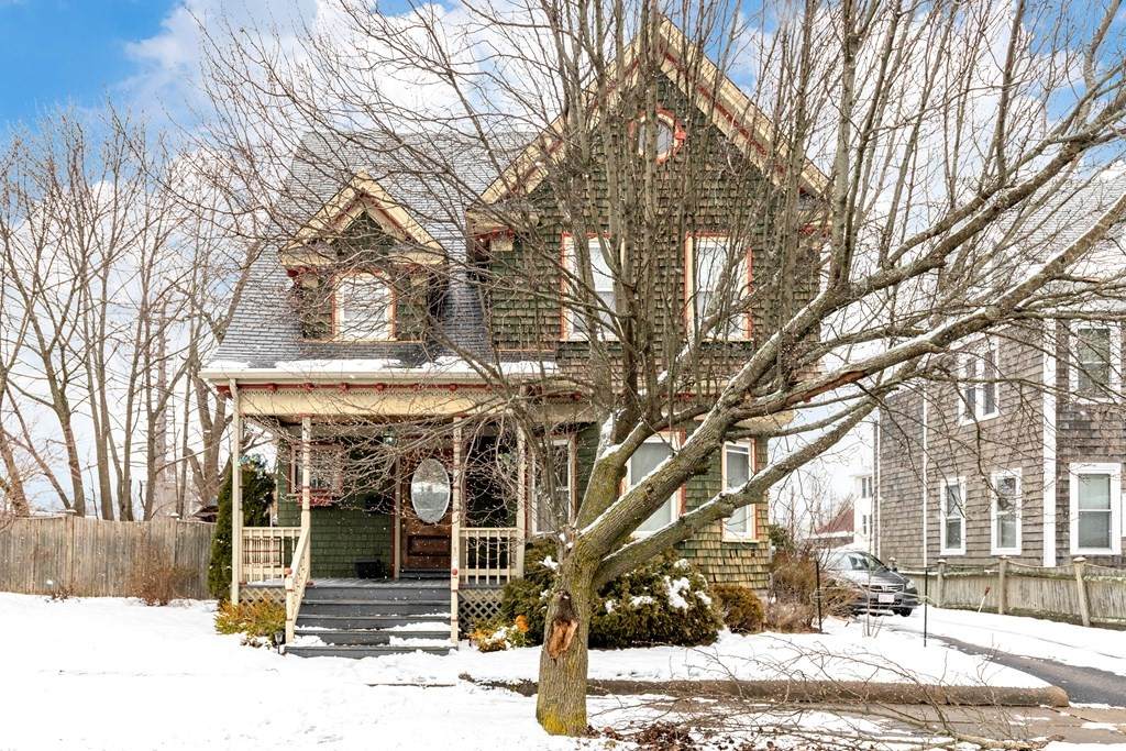 18 Arlington St - Photo 1