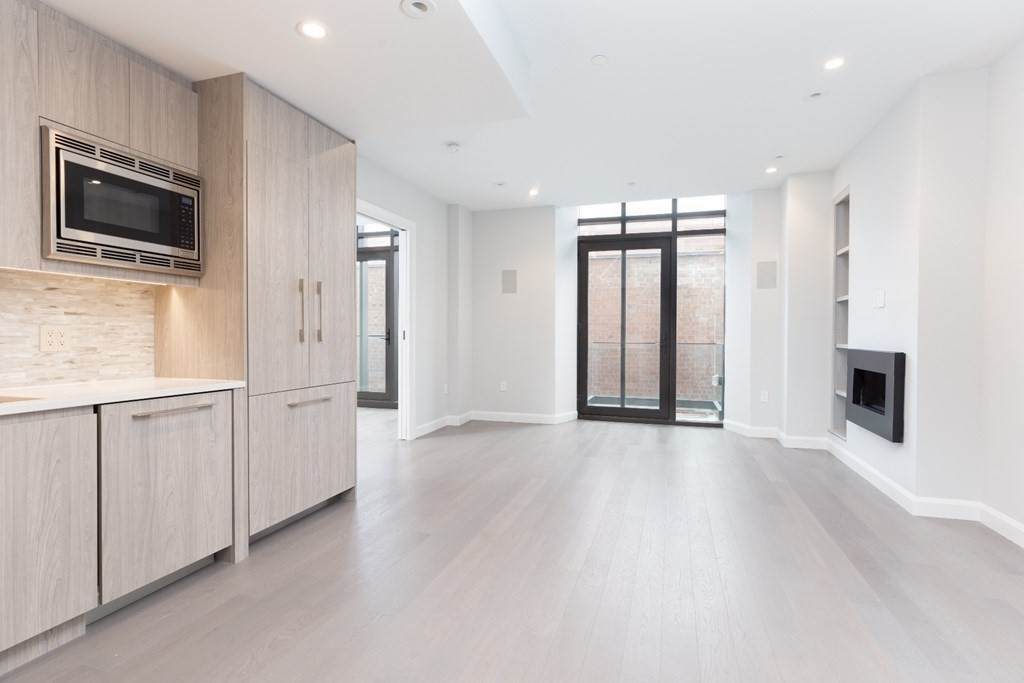 140 Shawmut Ave - Photo 1