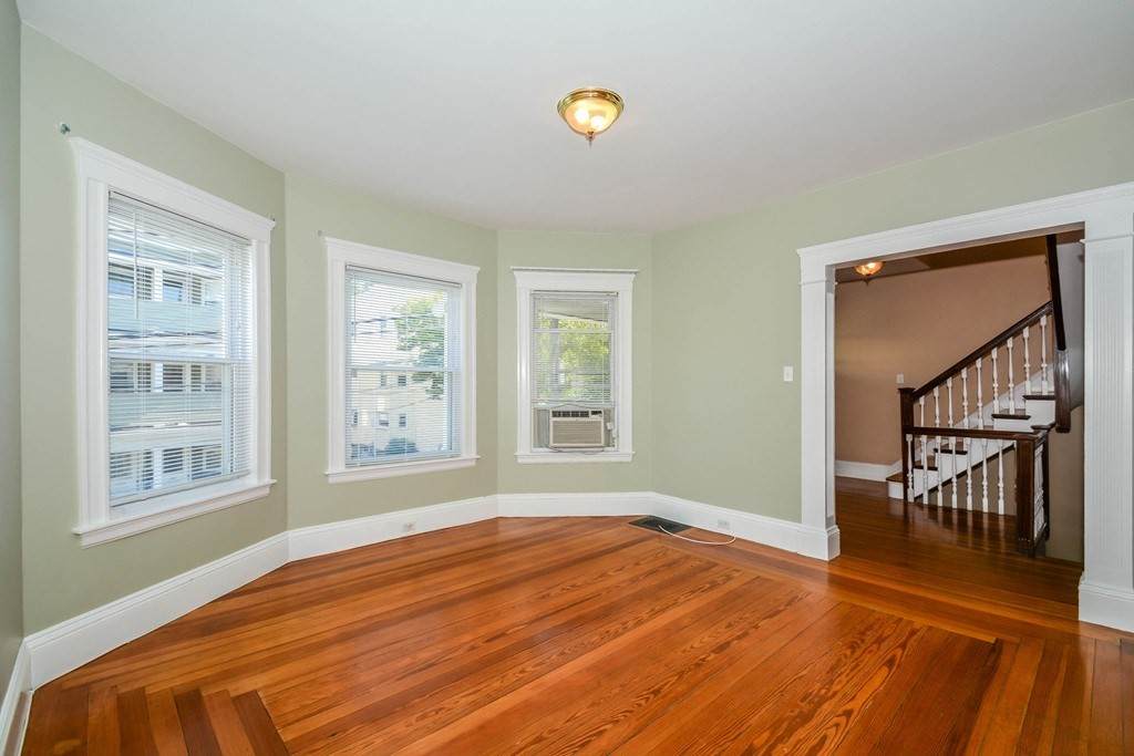 162 Walnut - Photo 1