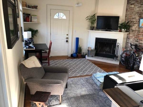 443 Main St - Photo 1