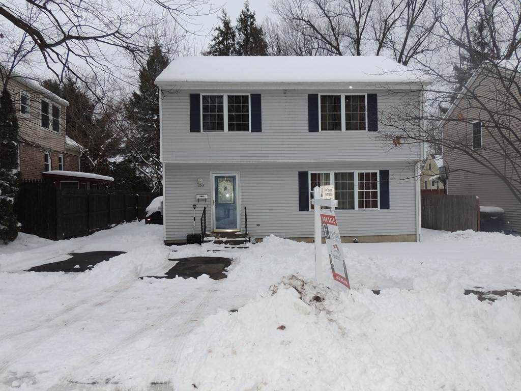 153 Seymour Ave - Photo 1
