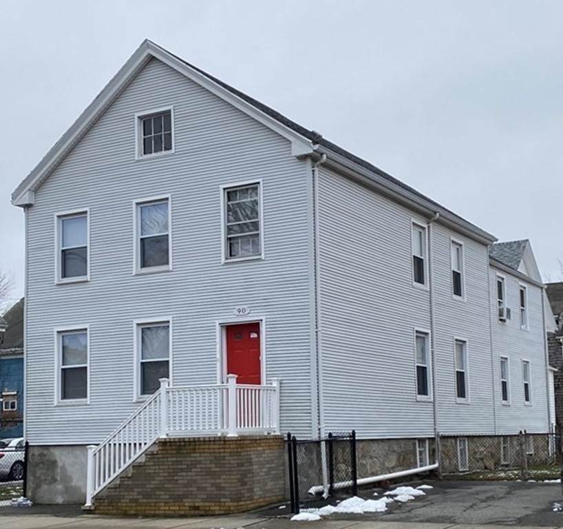 90 Parker St - Photo 1