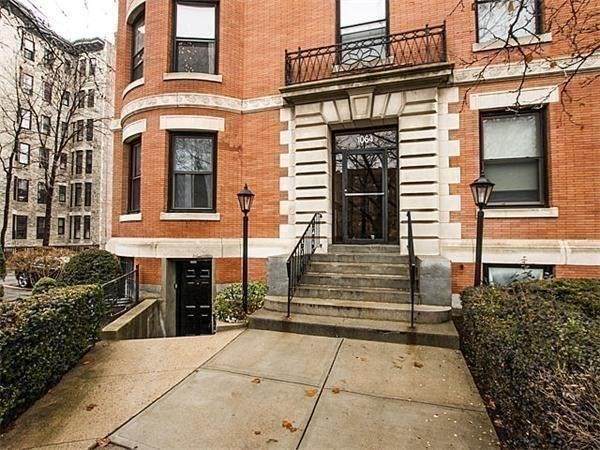 1064 Beacon Street - Photo 1