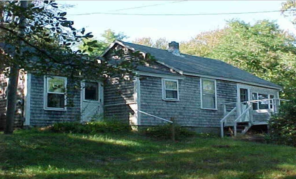 47 Lamberts Cove Rd - Photo 1