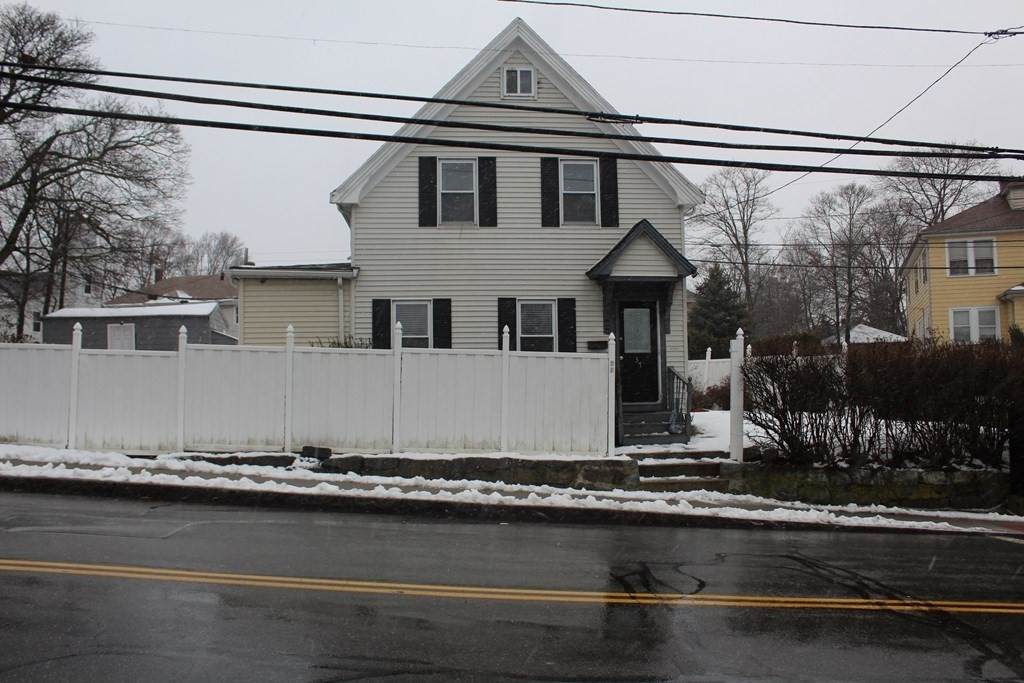 37 Centre St - Photo 1