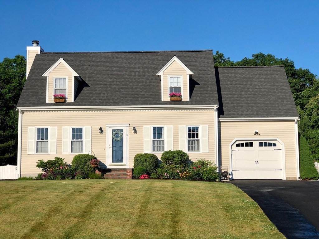 9 Frontier Drive - Photo 1