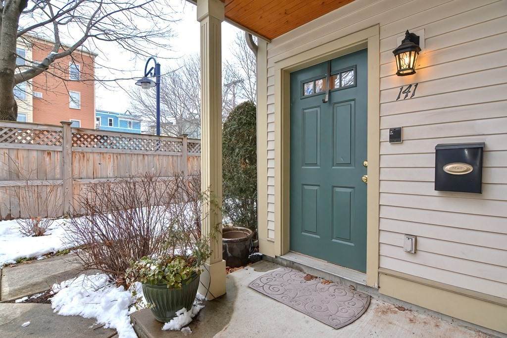 141 Lamartine St - Photo 1