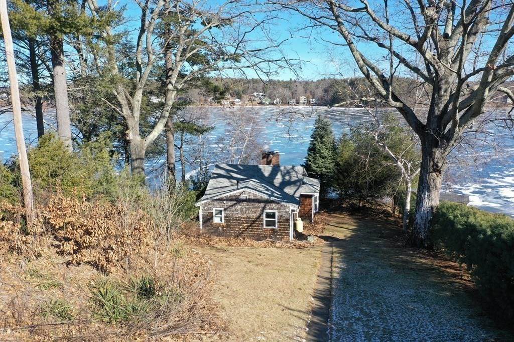 123 Lakeshore Dr - Photo 1