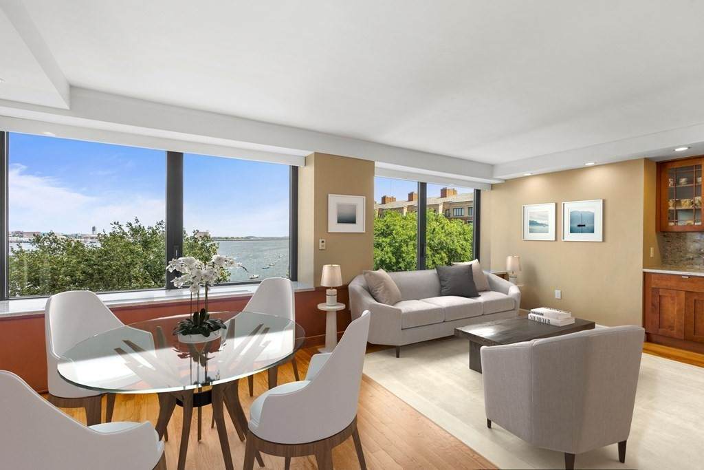 65 E. India Row - Photo 1