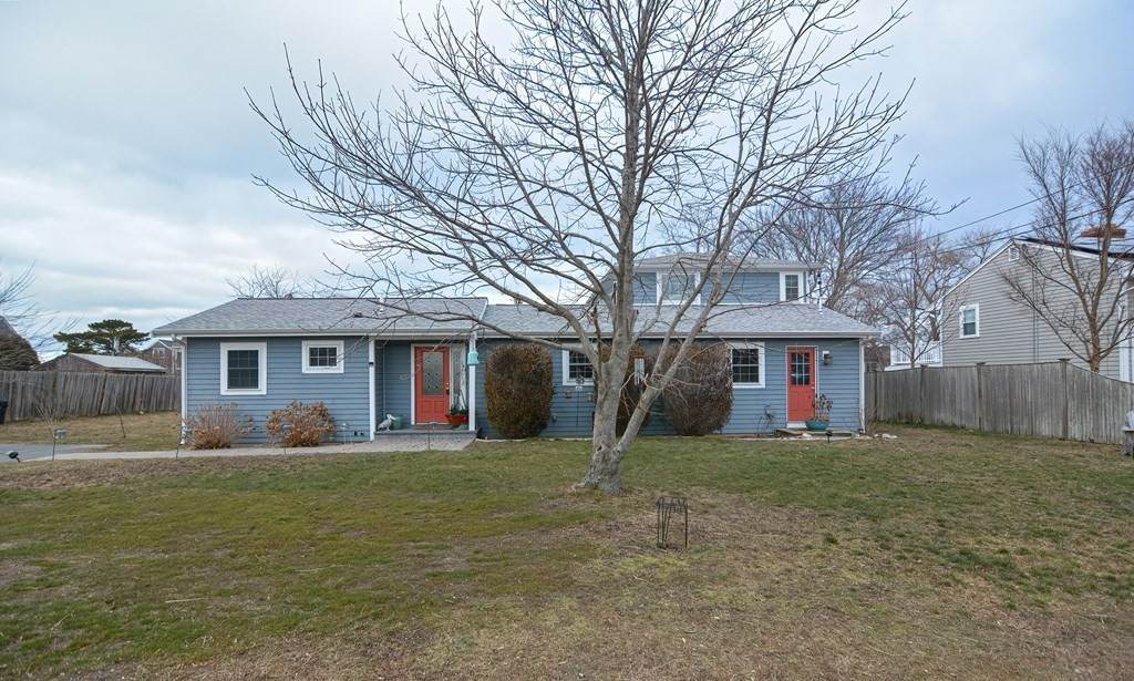 35 Almy Ave - Photo 1