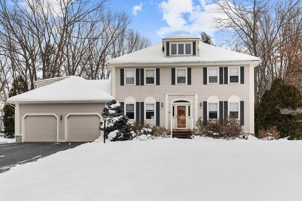 17 Copley Dr - Photo 1