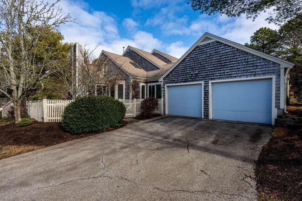 142 Kates Path - Photo 1