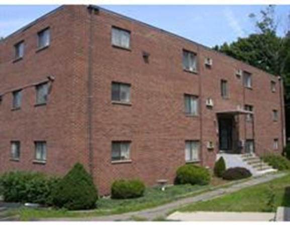 141 Commercial St - Photo 1