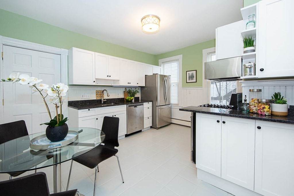 41 Dickinson Street - Photo 1