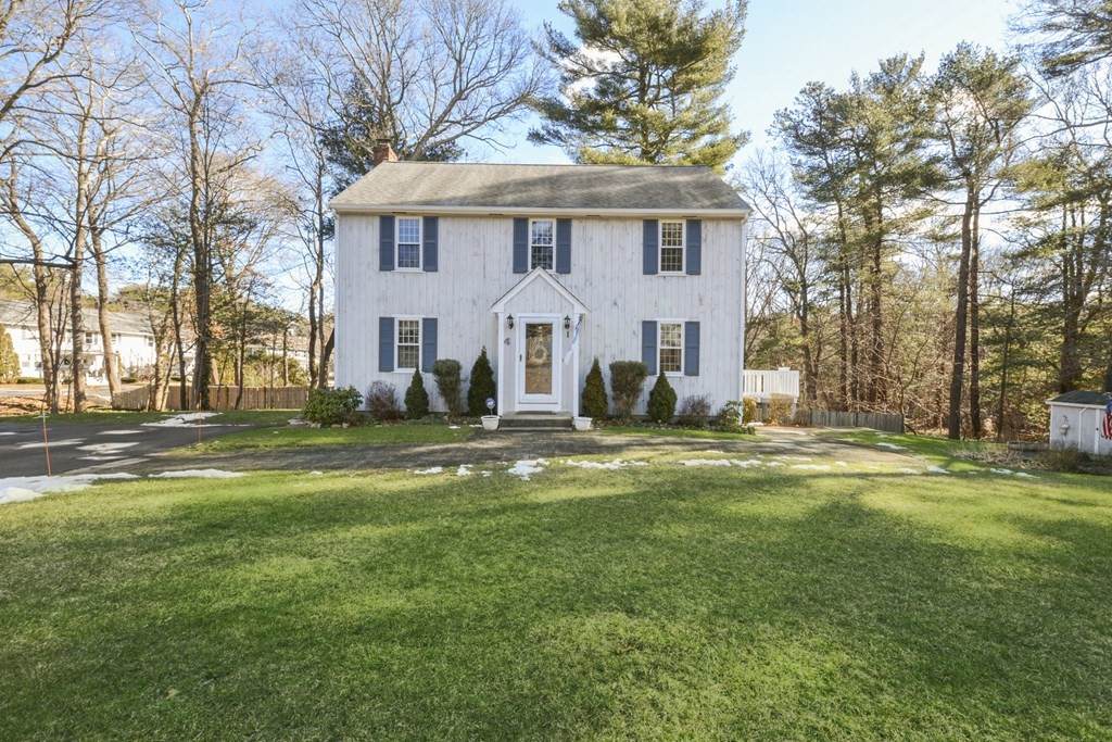 4 Old Mill Ln - Photo 1