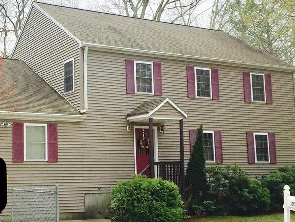 21 Wakefield Ave - Photo 1