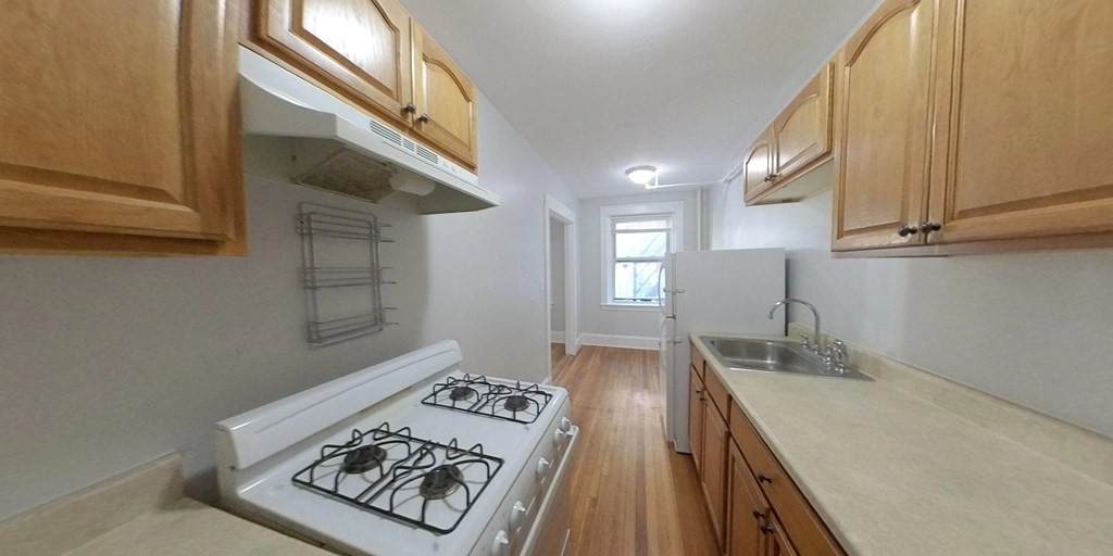 1615 Commonwealth - Photo 1