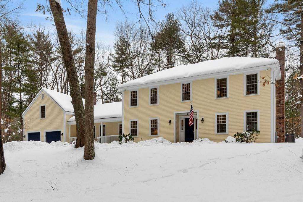 61 Pine Hill Ln - Photo 1