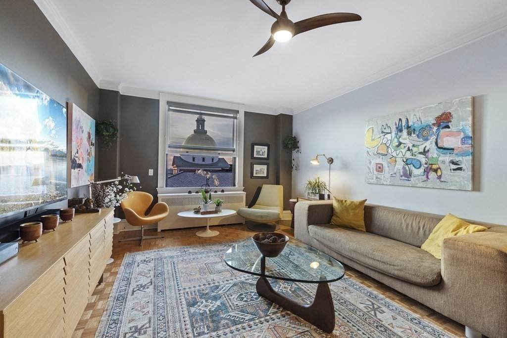 21 Beacon St - Photo 1