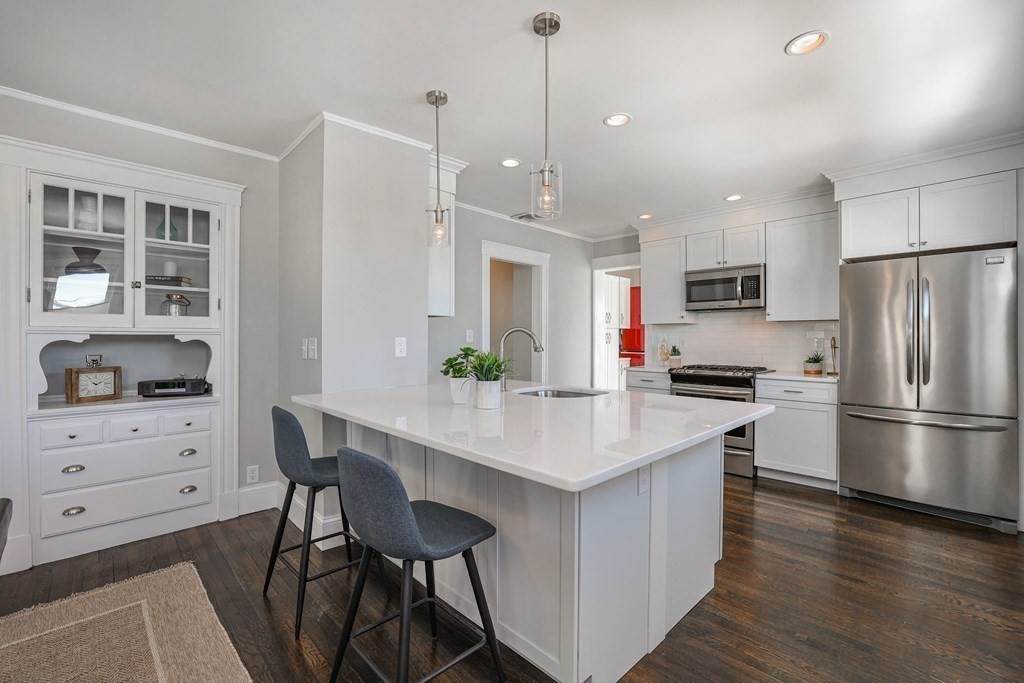 83 Cass Street - Photo 1
