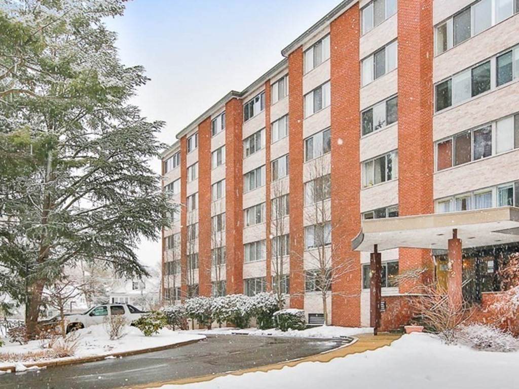 22 Chestnut Pl - Photo 1