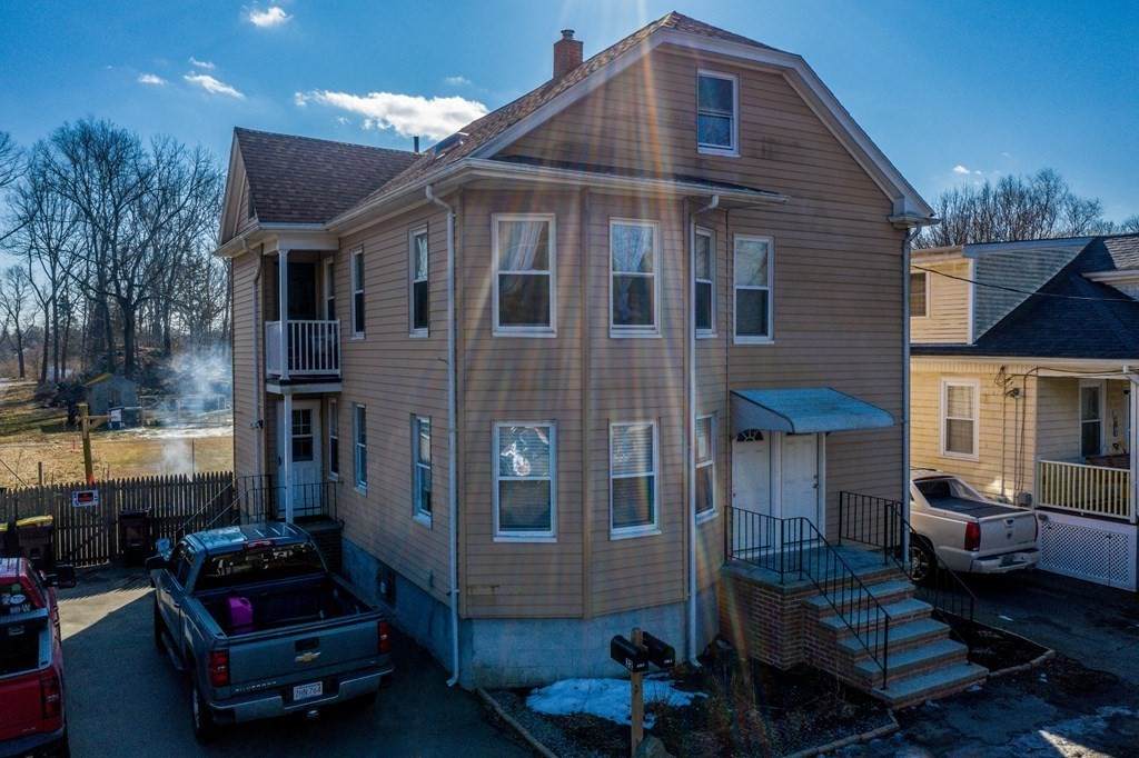 32 Pembroke Ave - Photo 1